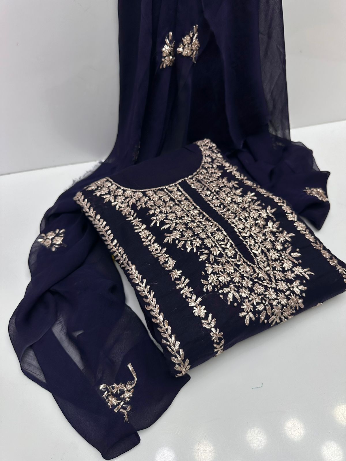 β¨ NEW COLLECTION 2026 β Pure Lawn 3-Piece Suit with Handmade Gotta Work & Embroidered Chiffon Dupatta