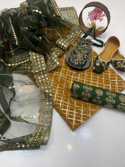 Luxury Fancy Embroidered Organza 5-Piece Suit with Matching Khussa & Handbag #4