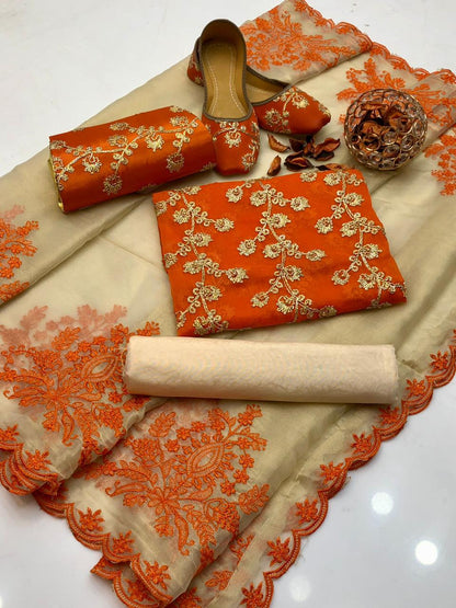 ✨ Fancy Collection 5-Piece Crinkle Chiffon Embroidered Suit with Matching Khussa & Clutch