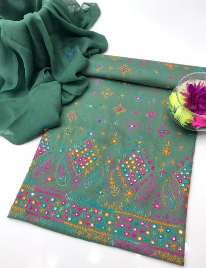 ✨ Cotton Lawn Collection – Handmade Chawal Shesha Work 3-Piece Suit with Matching Dupatta