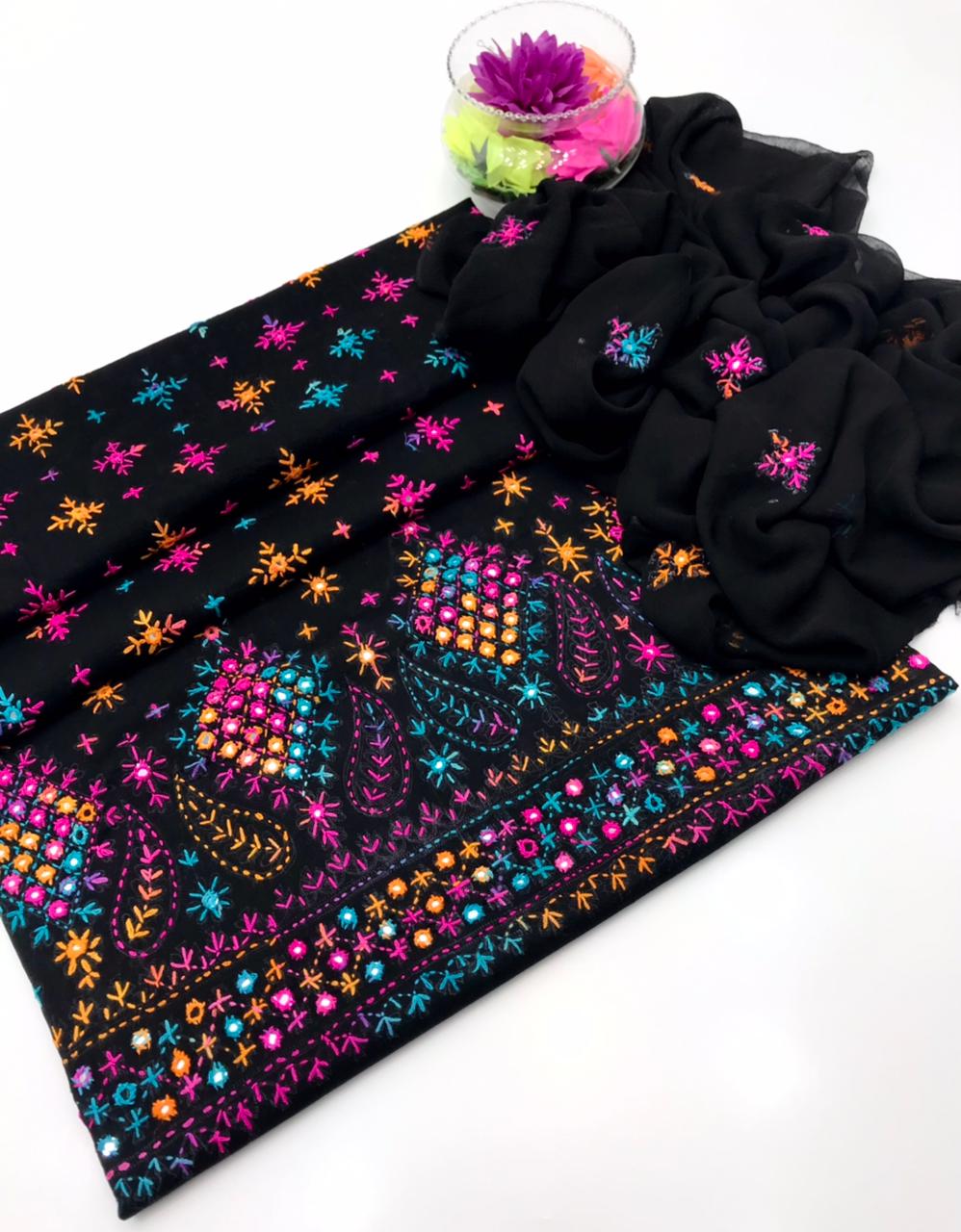 ✨ Cotton Lawn Collection – Handmade Chawal Shesha Work 3-Piece Suit with Matching Dupatta