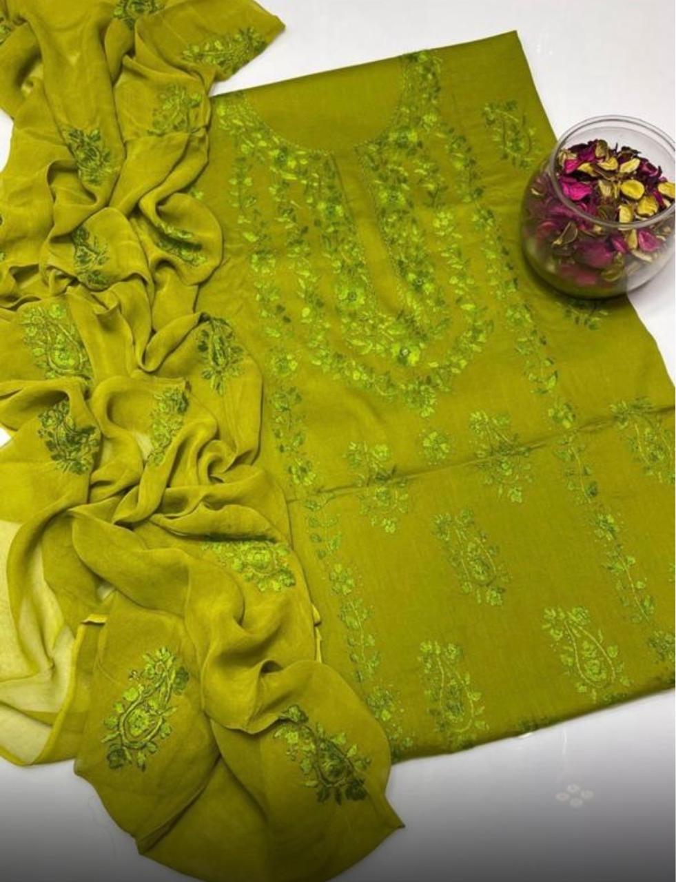 Lawn Collection 3 Piece Dress – Kashmiri Heavy Embroidered Kurta with Handmade Chiffon Dupatta | Women's Premium Suit