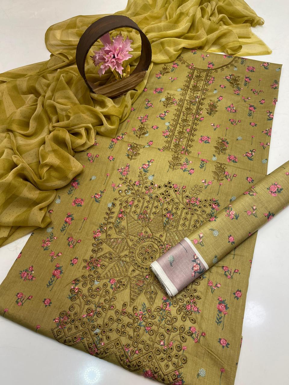 Premium Lawn Digital Print & Embroidered 3-Piece Suit with Chiffon Dupatta